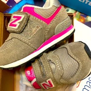 New balance shoes